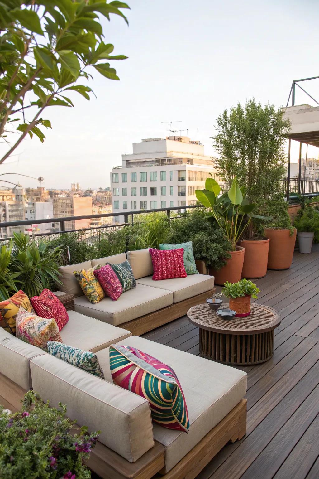 Revolutionize your rooftop into an inviting lounge sector utilizing luxurious seating options and spirited throw pillows.