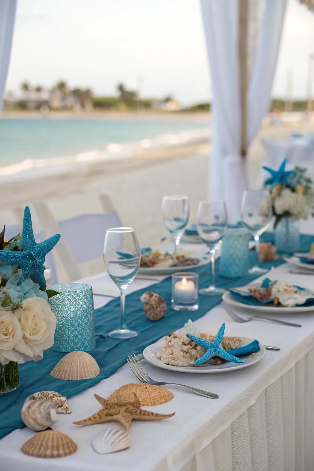 A coastal-themed centerpiece conveying seaside feelings indoors.