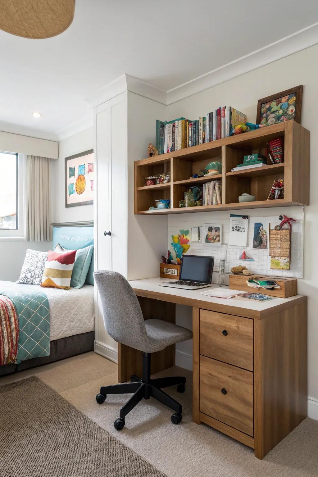 A productive study nook in a tween boy’s bedroom.