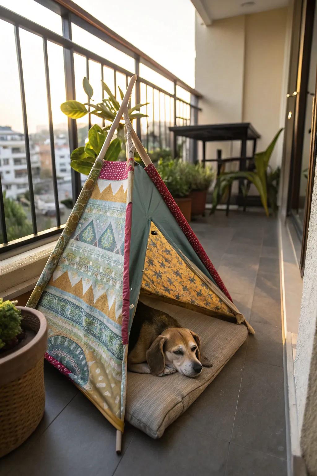 A handmade canine haven delivers a snug hideaway for dogs.