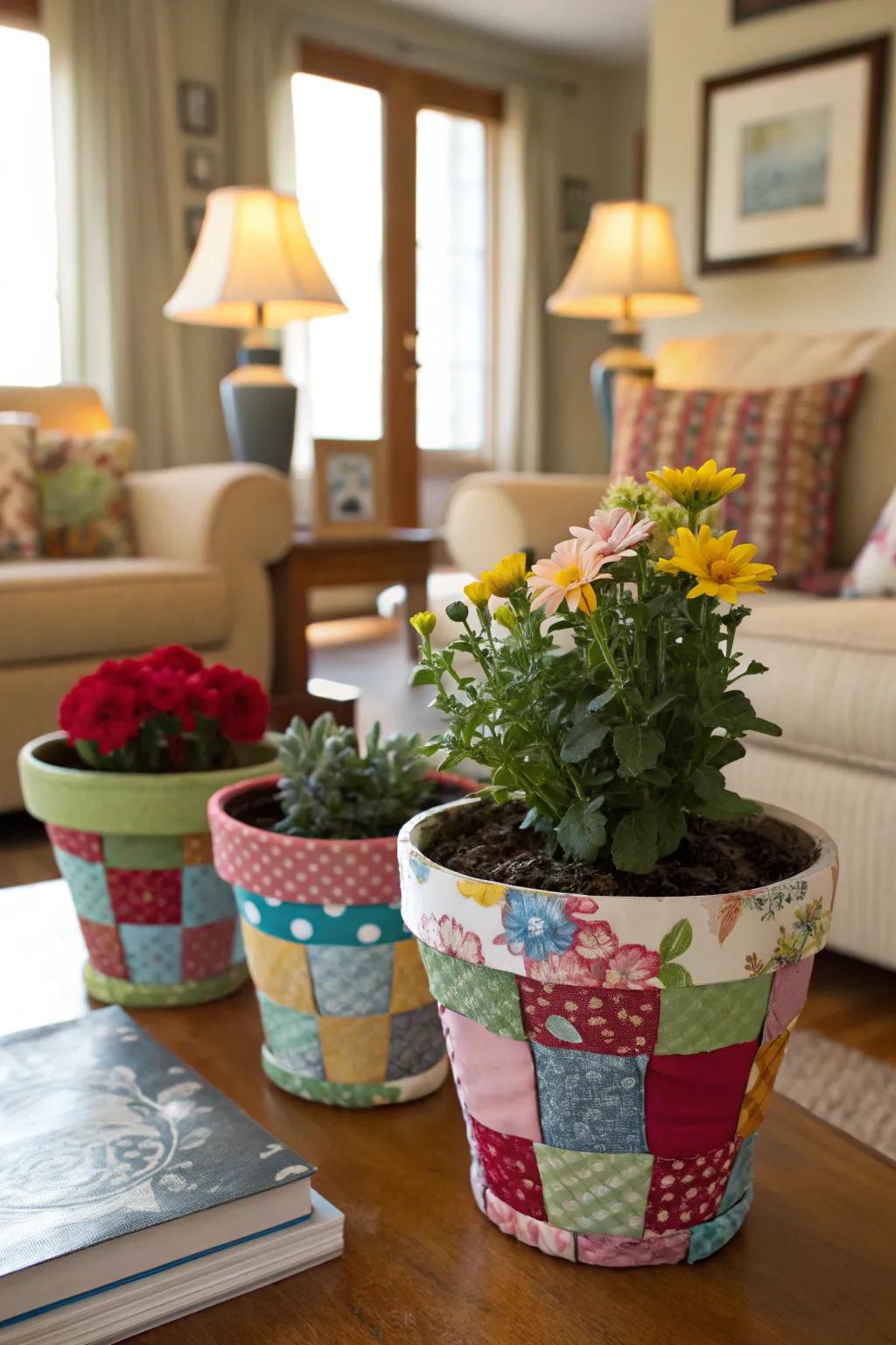 Build a cozy, textured atmosphere with fabric-covered flower pots.