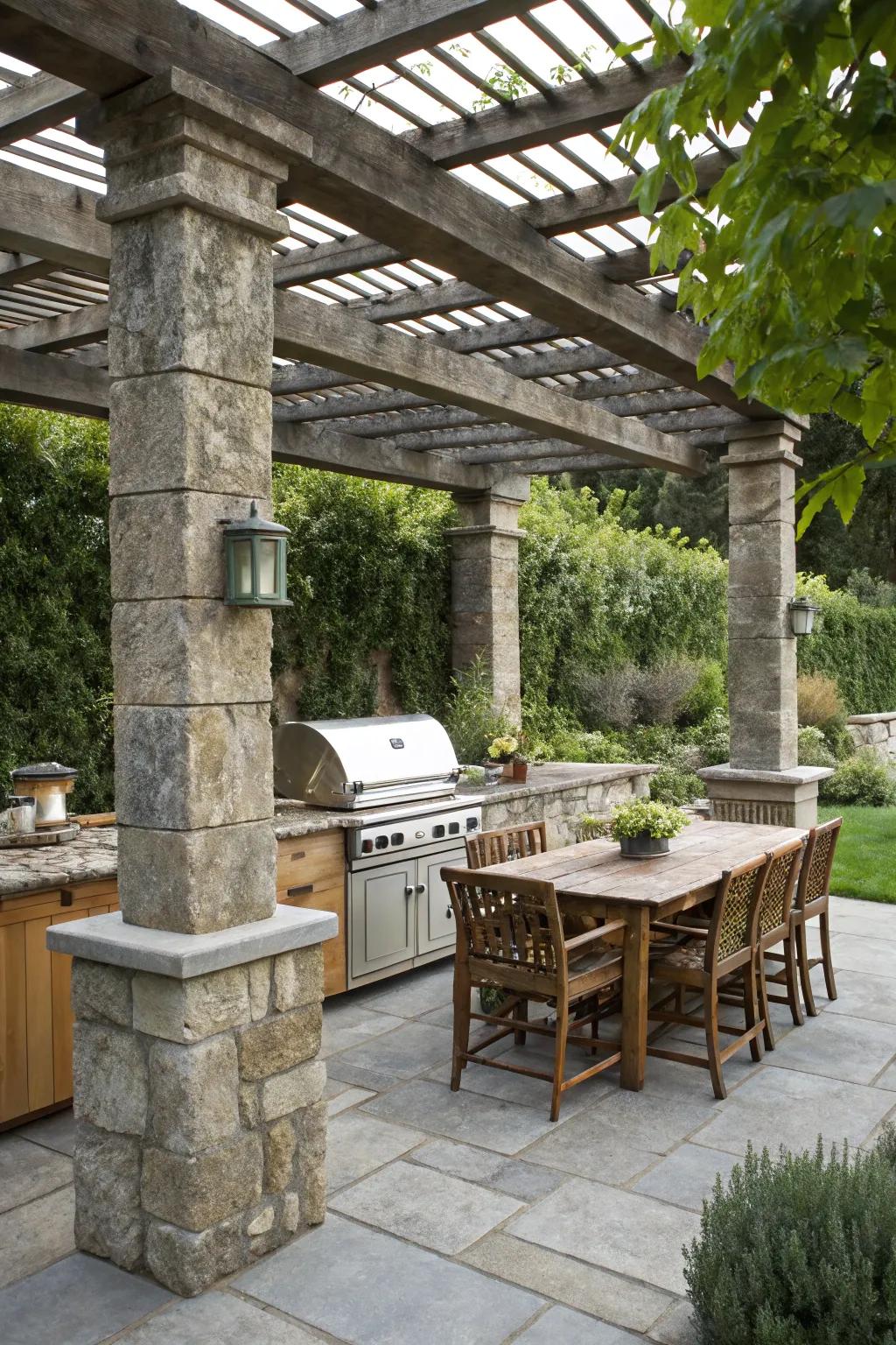 Enhance your outdoor kitchen with sturdy rock supports.