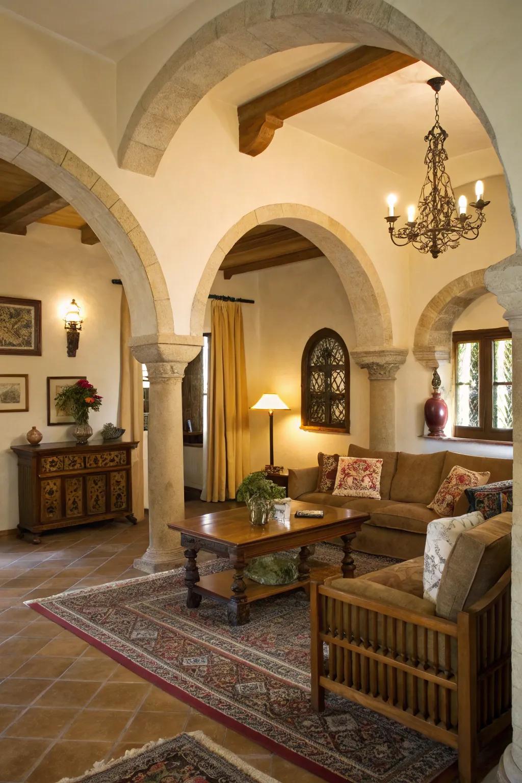 Structural features impart magnificence to this traditional family room.