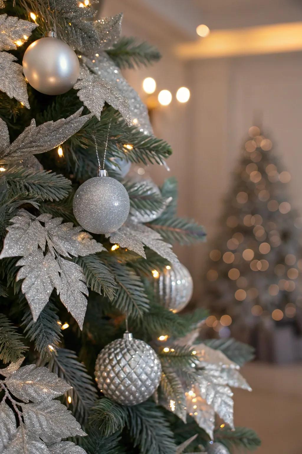 Metallic silver leaves enhance texture and shine.