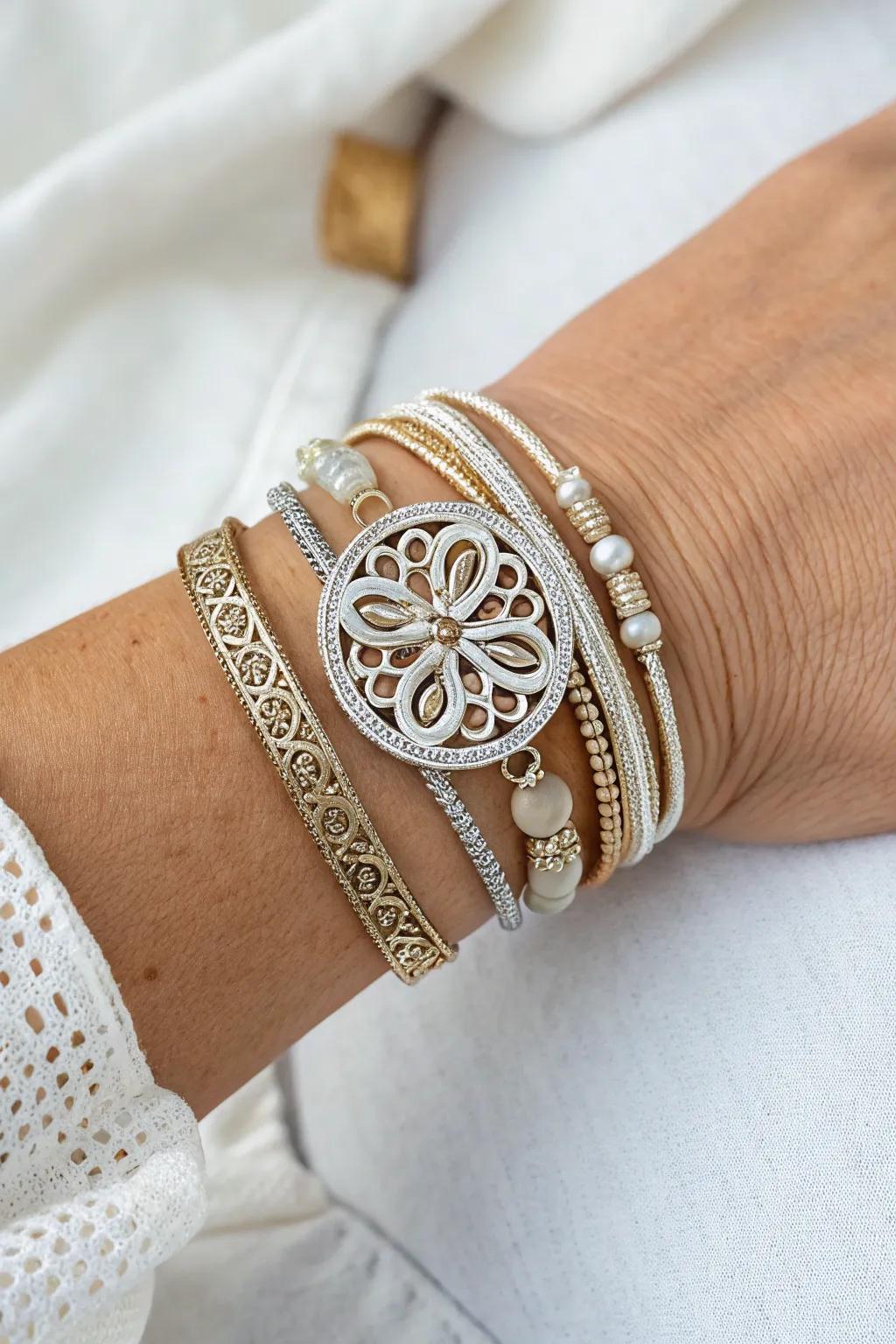Combine vintage beauty with modern sophistication for an unforgettable wrist story.