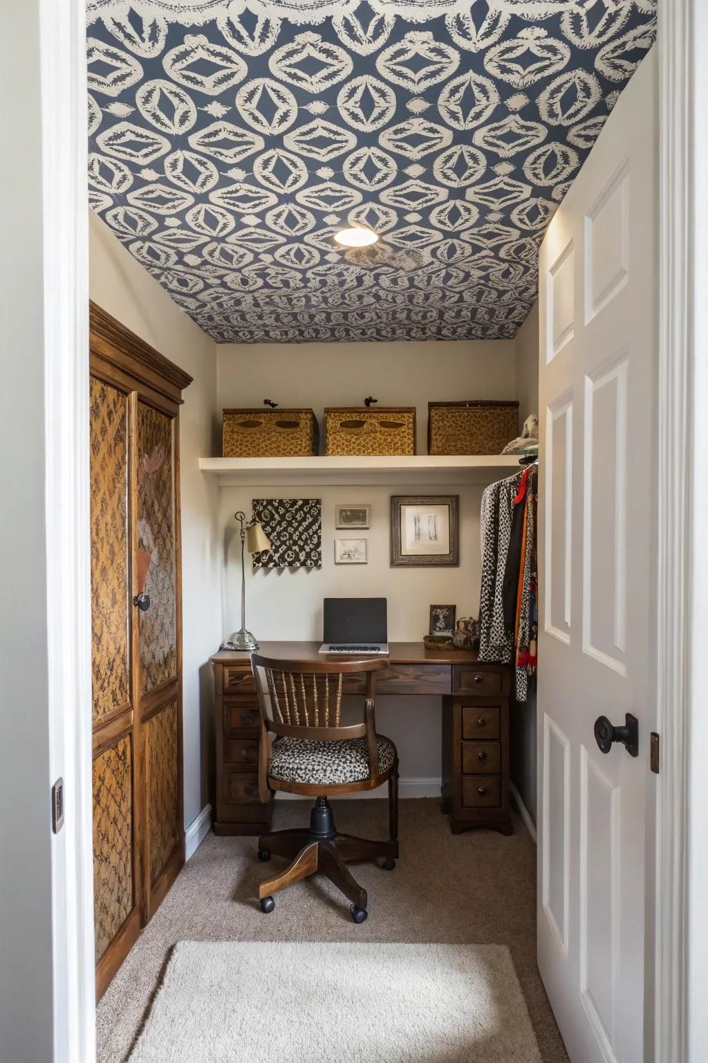 Add things that are unexpected to make your cloffice unique.