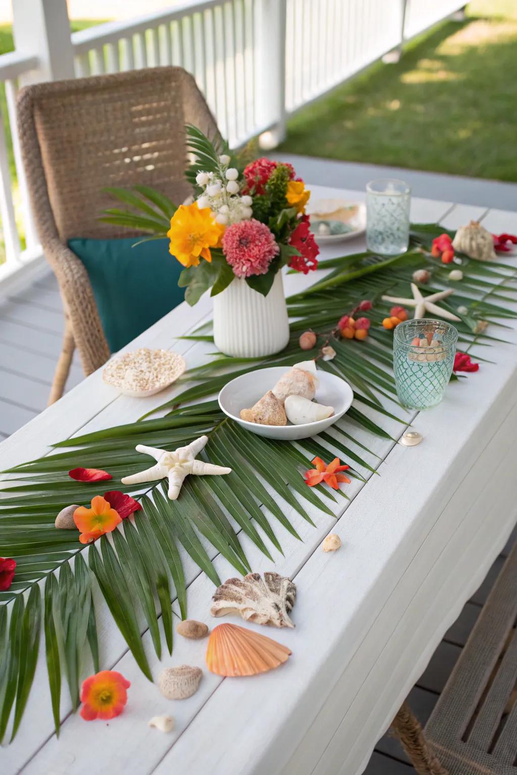 Seasonal elements keep palm centerpieces fresh and relevant.