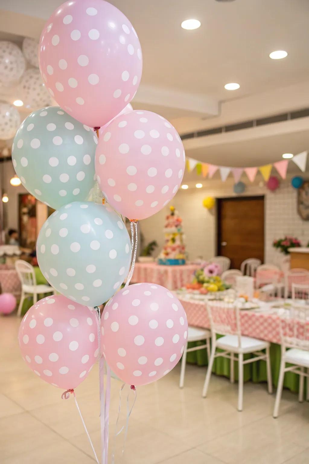 Spotted balloons add a playful touch to the preppy aesthetic.