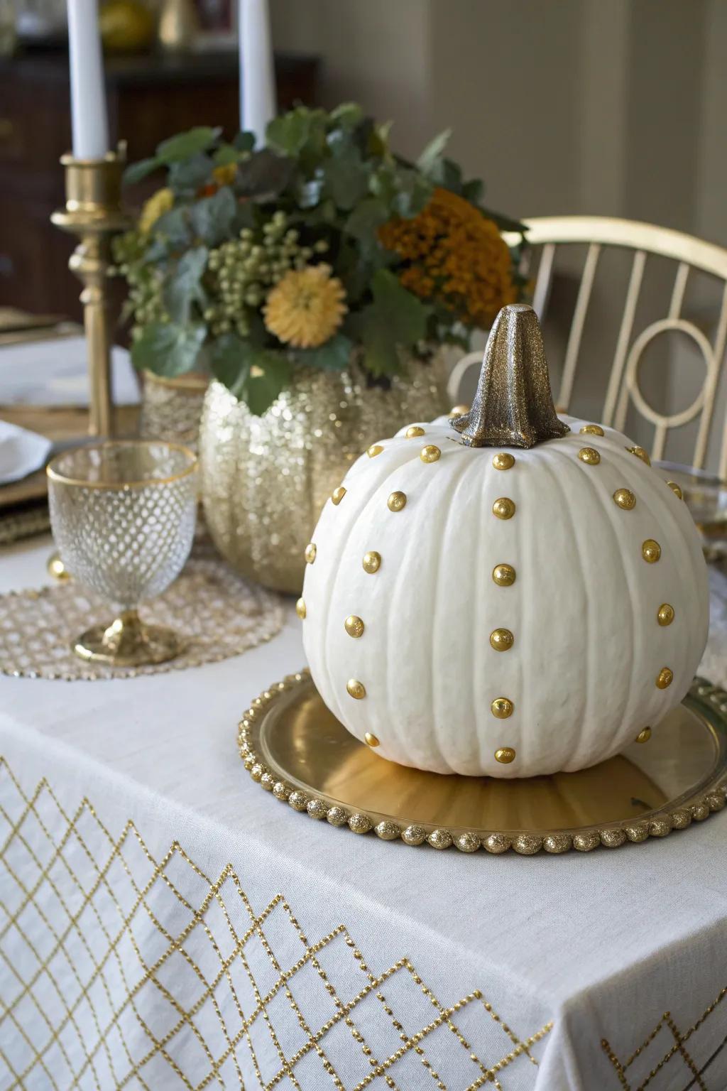 Studded pumpkins bring a touch of high-fashion glamour to fall.
