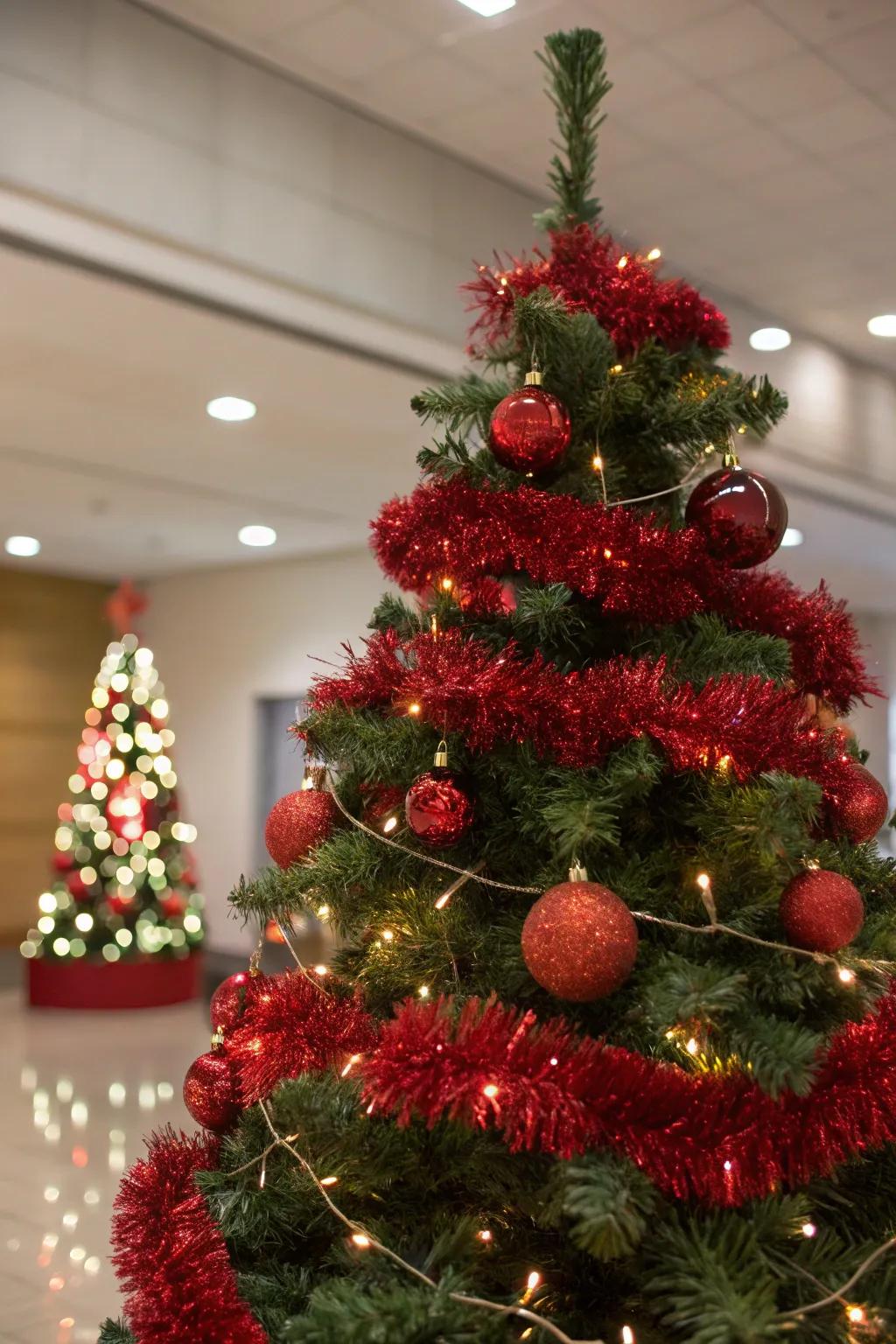 Dazzling Christmas tree with red tinsel and glitter