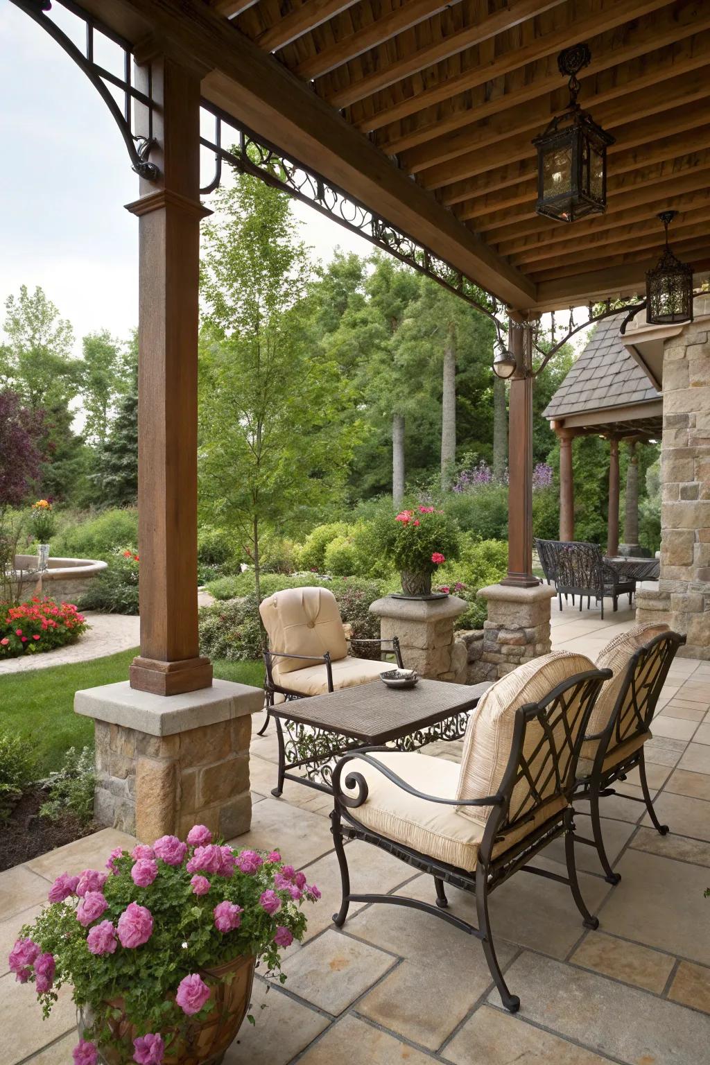 An eclectic blend of materials elevates the patio&rsquo;s style.