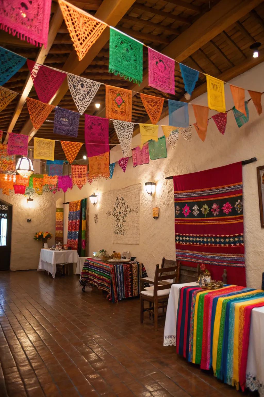 Traditional Mexican weaves introduce warmth and genuineness to the decoration.