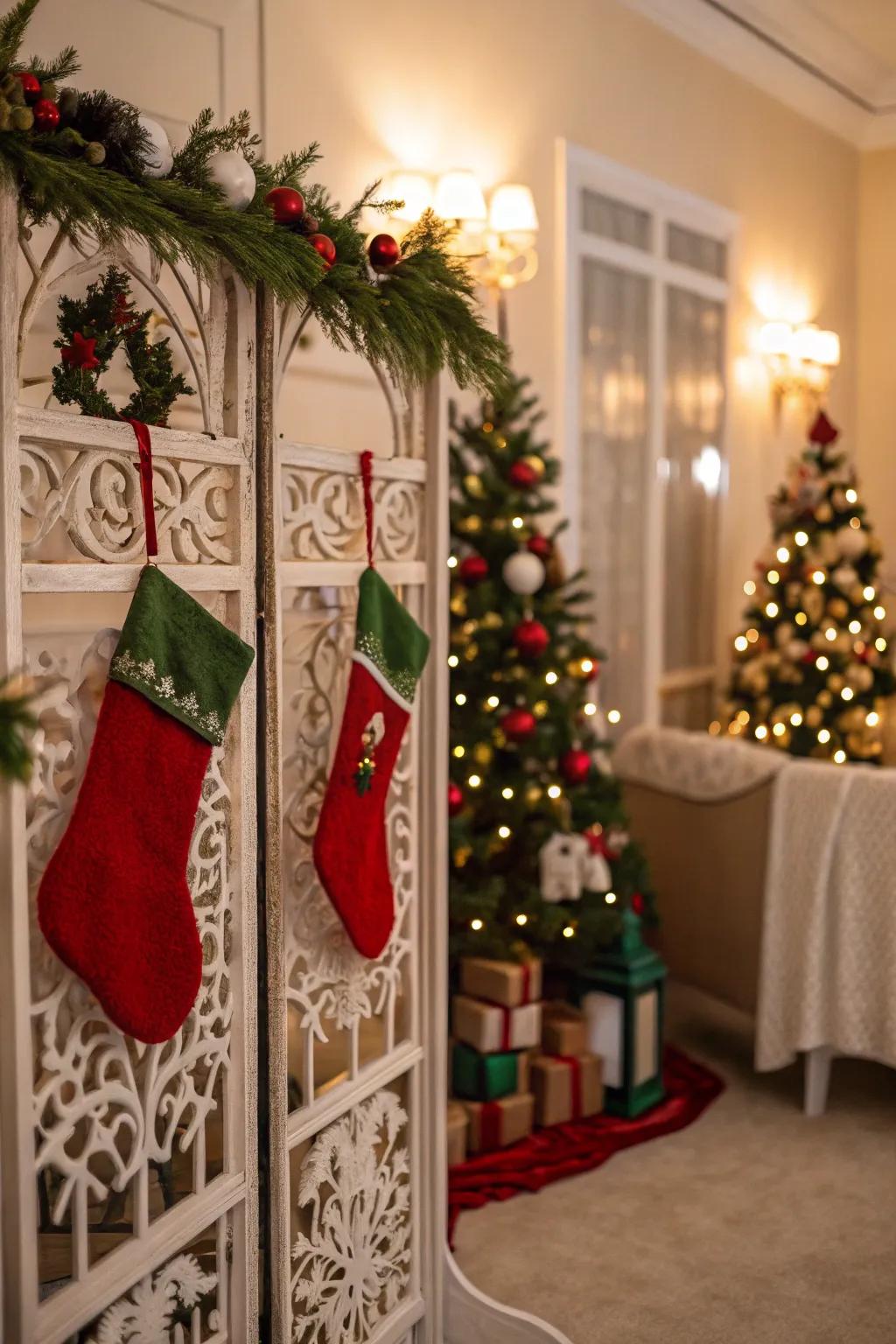 A dividing panel provides a fashionable and artistic backdrop for stockings.