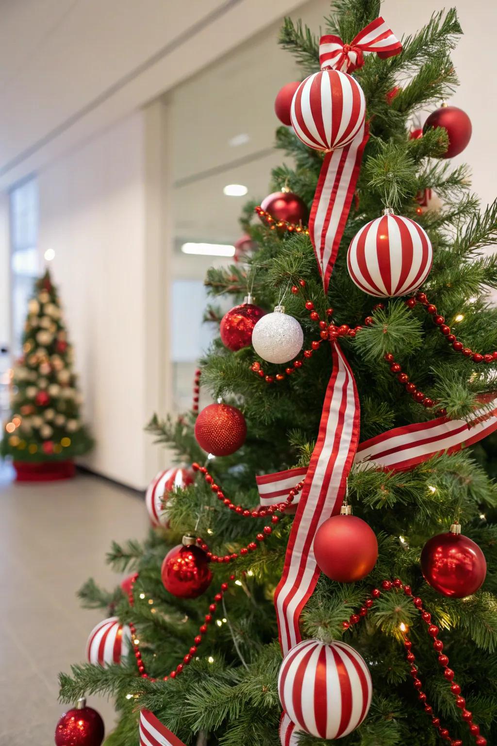 Classic Christmas tree with red and white stripes