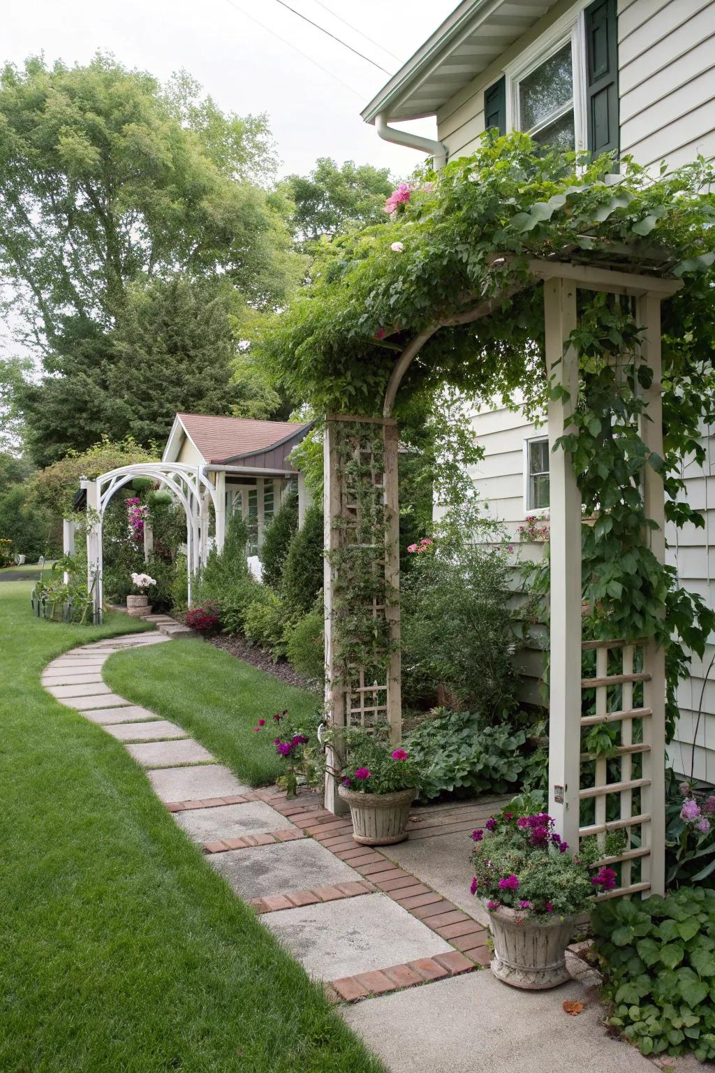 Detached supports deliver adaptable and green privacy solutions.