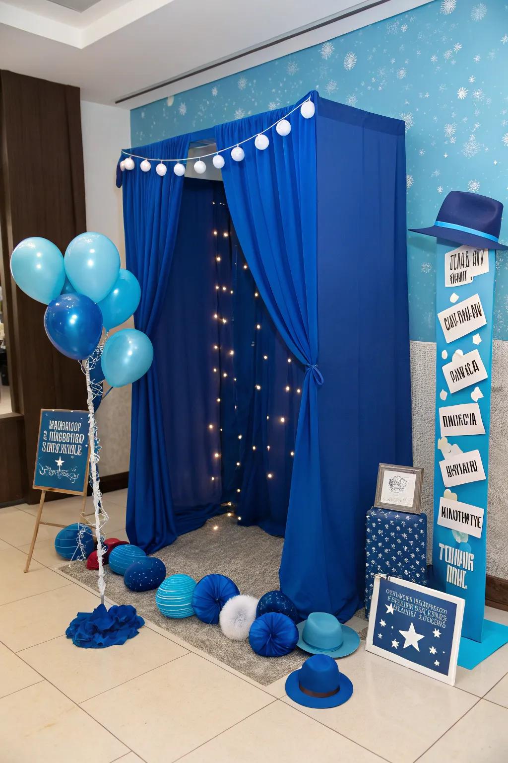 A playful azure-themed snapshot corner prepared for memorable snapshots.