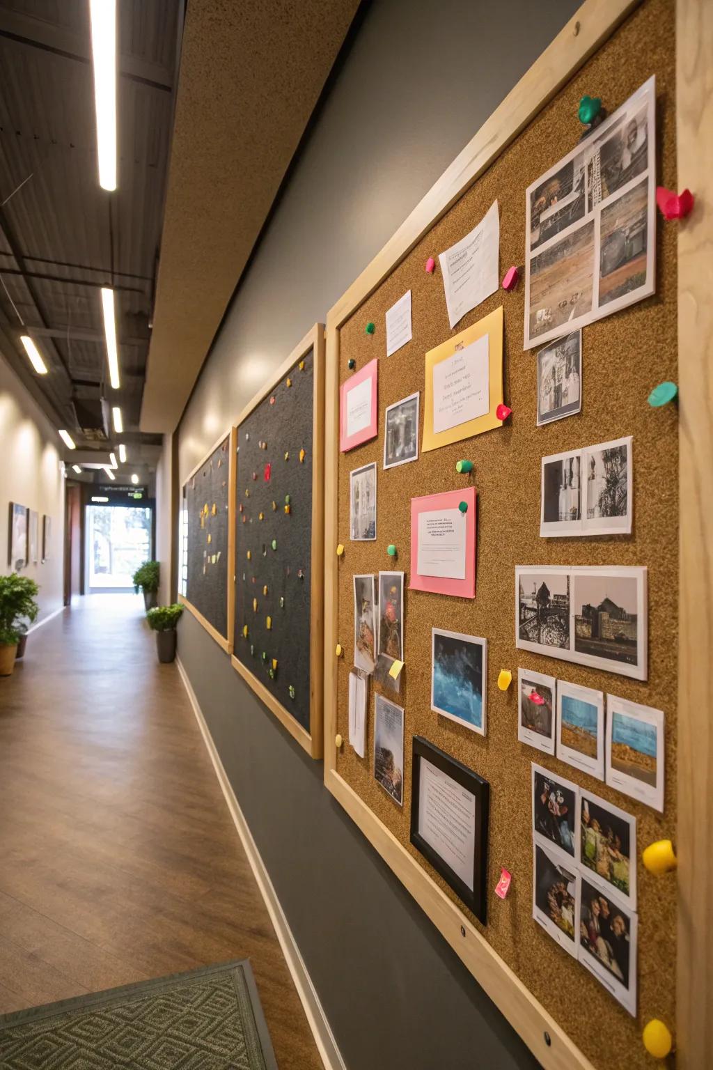 Engaging features keep your photo wall evolving.