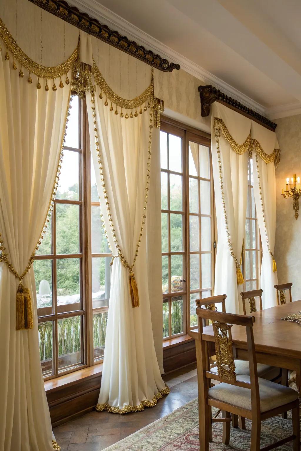 Dining room curtains accented with elegant gold droplet <strong>details</strong>.&rdquo; loading=&rdquo;lazy&rdquo; class=&rdquo;pimg&rdquo;>
	</picture><figcaption>Dining room curtains accented with elegant gold droplet <strong>details</strong>.</figcaption></figure>
<p>Droplets introduce an air of sophistication, ideal for formal settings like dining areas. I once selected deep gold droplets for cream curtains, enhancing the upscale ambiance of a client&rsquo;s dining area.</p>
<h3>Items that may come in handy:</h3>
<ul class=
