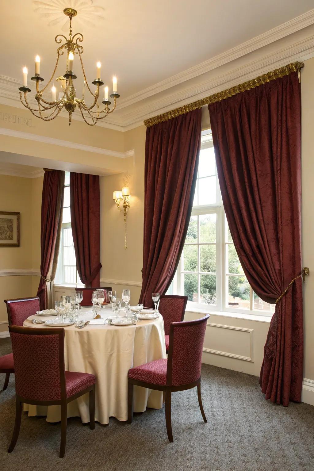 Elegant full-length styles dramatically enhance the dining space.