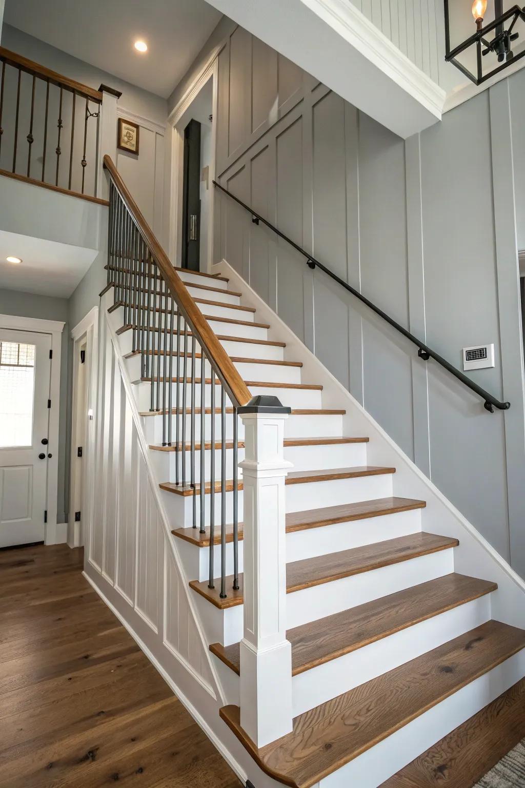 A staircase with a soothing white and gray color palette, delivering a fresh and calming appearance.