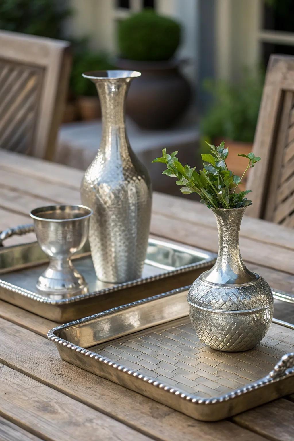 Metallic highlights append a contemporary inflection to the rustic farmhouse aesthetic.
