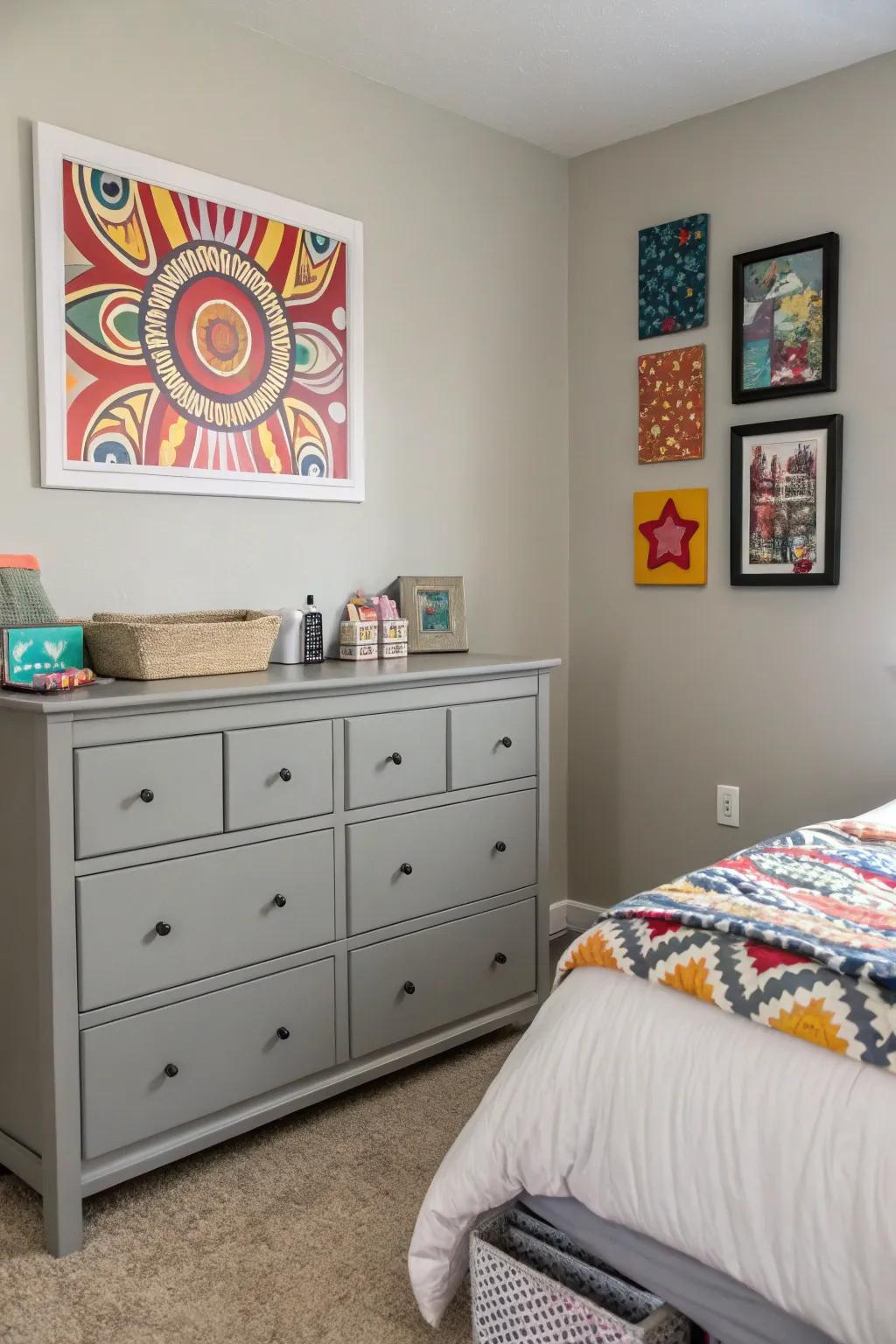 Grey furniture provides the perfect backdrop for playful accents with vibrant colors.