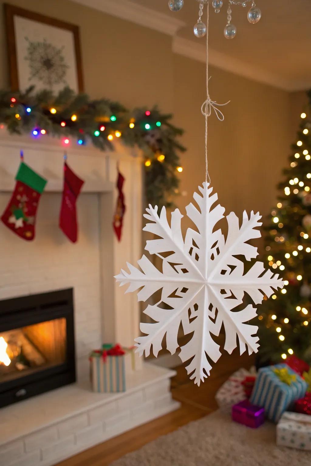 Infuse depth into your seasonal ornaments with 3D snowflakes.
