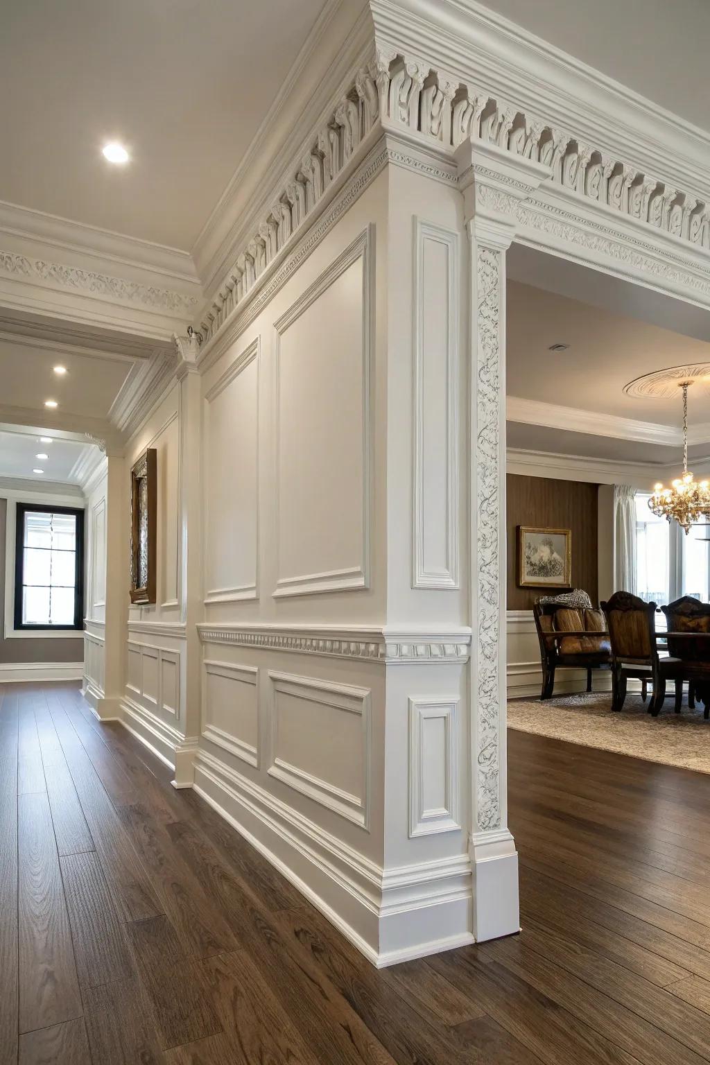 A space displaying ample sized crown shaping alongside skirting boards, for a relative layout understanding.