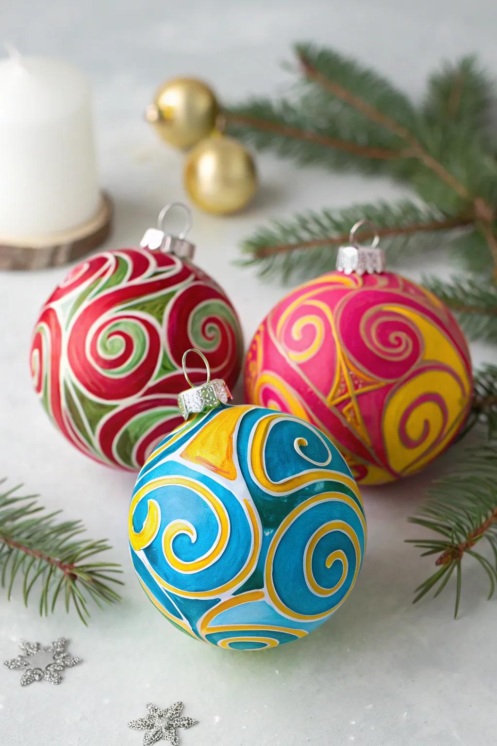 Fluid pattern ornaments introduce a modern flair to festive decor.