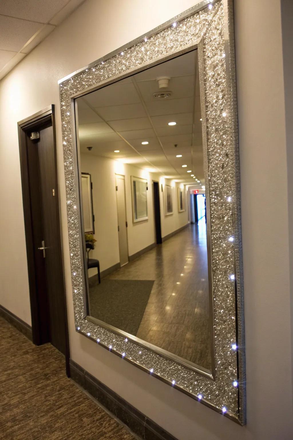 Mirrors equipped with glitter-laden borders for a sophisticated appearance.