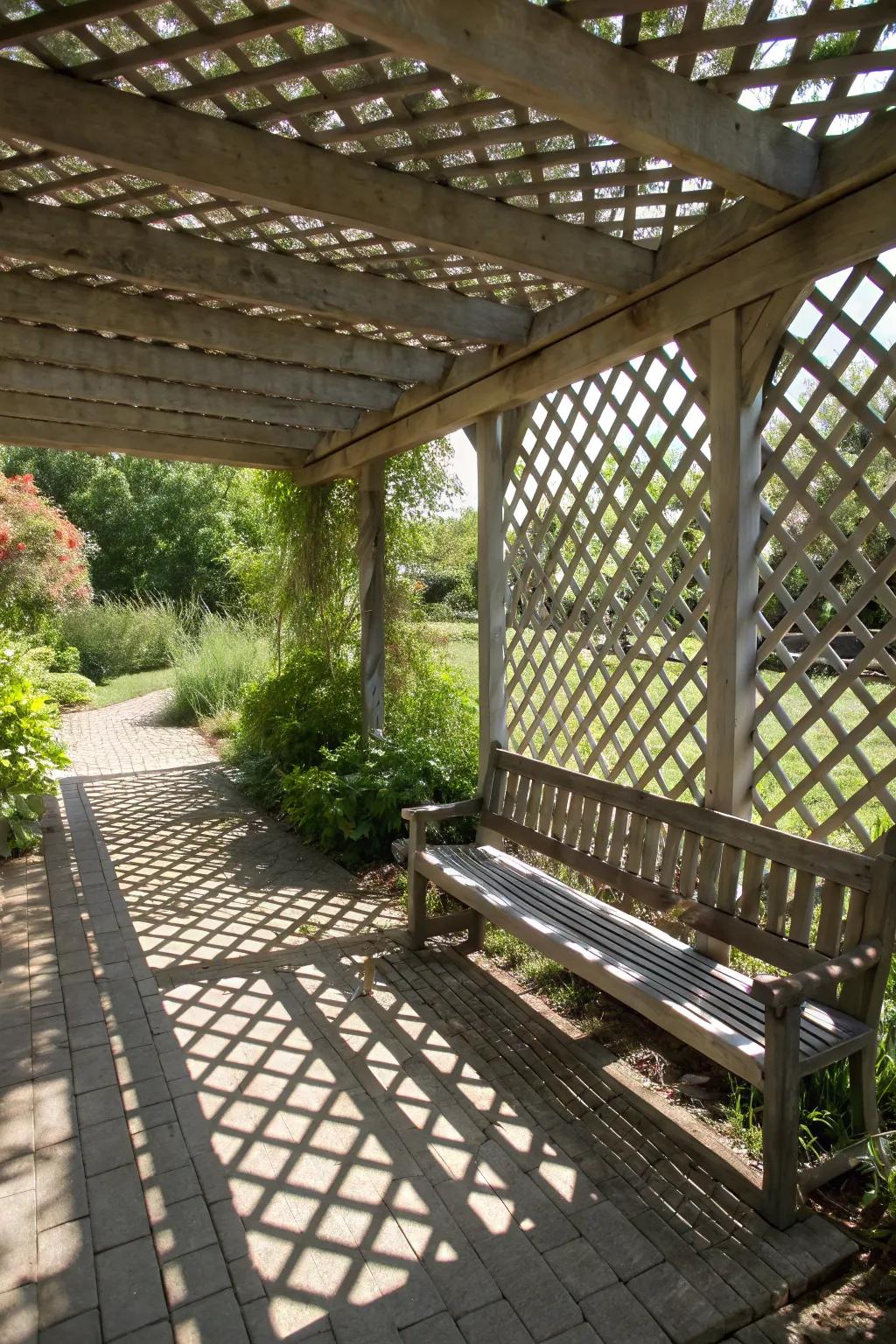 Lattice roofs provide artistic light and shade patterns.