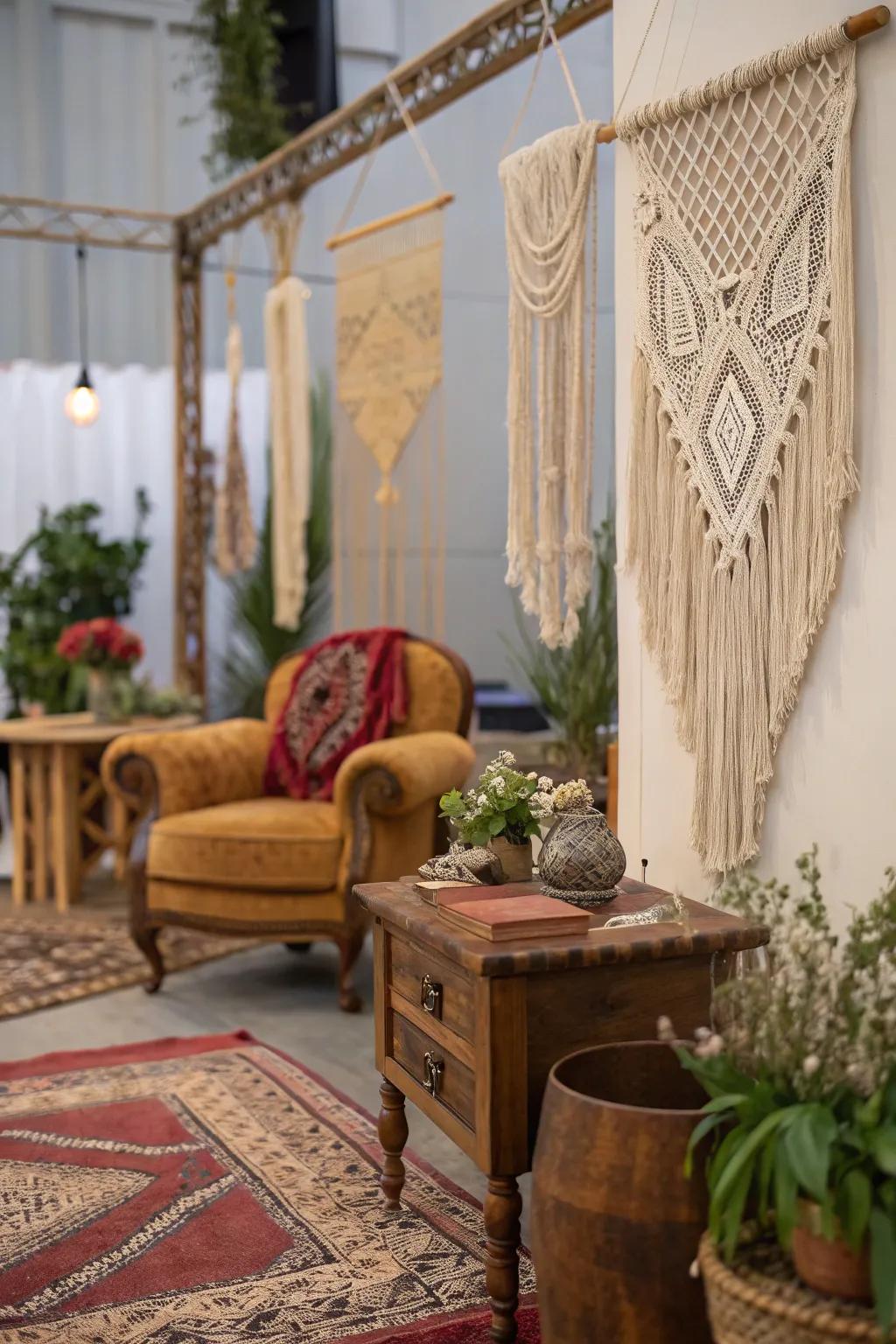 Bohemian and retro details create an inviting yet fashionable mood.