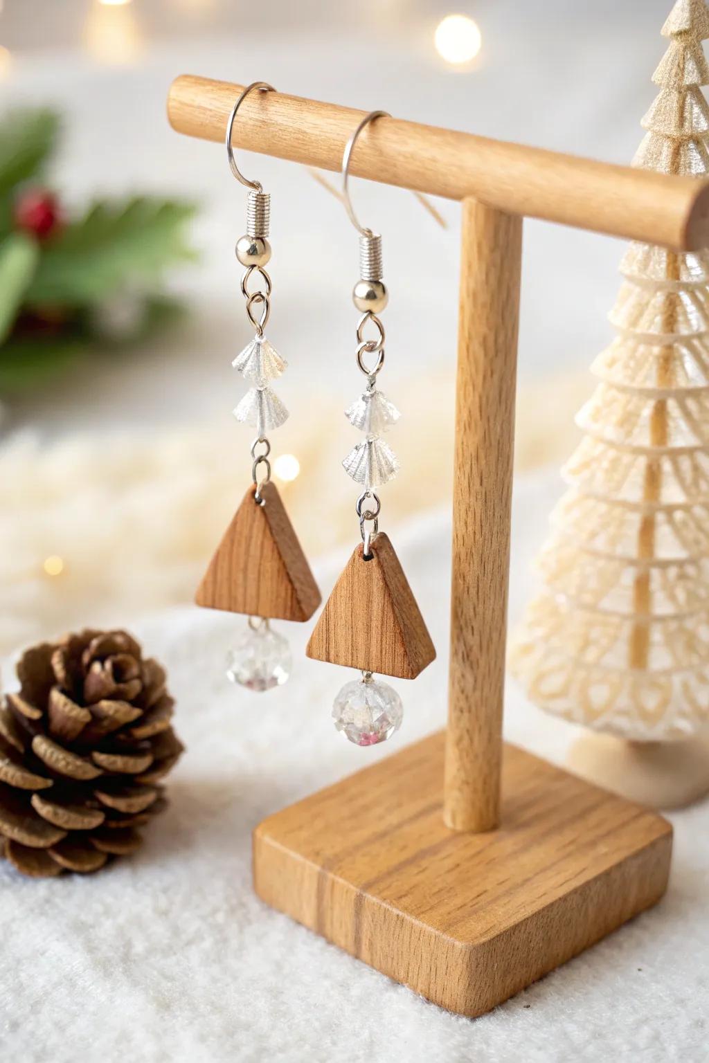 Infuse a sprinkle of celebratory shimmer with these handcrafted minimalist earrings, impeccable for the yuletide season!