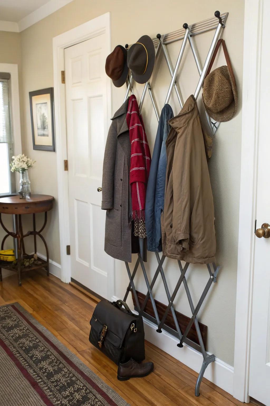 Adaptable and fashionable, extending hangers adapt to your needs.