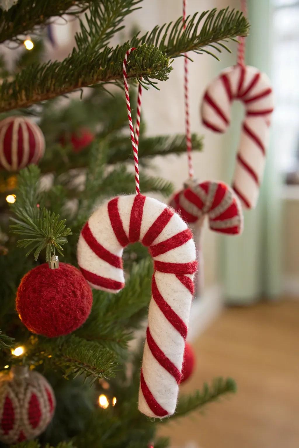 Supple and sweet felt sugar sticks, impeccable for embellishing with diminutive ones.