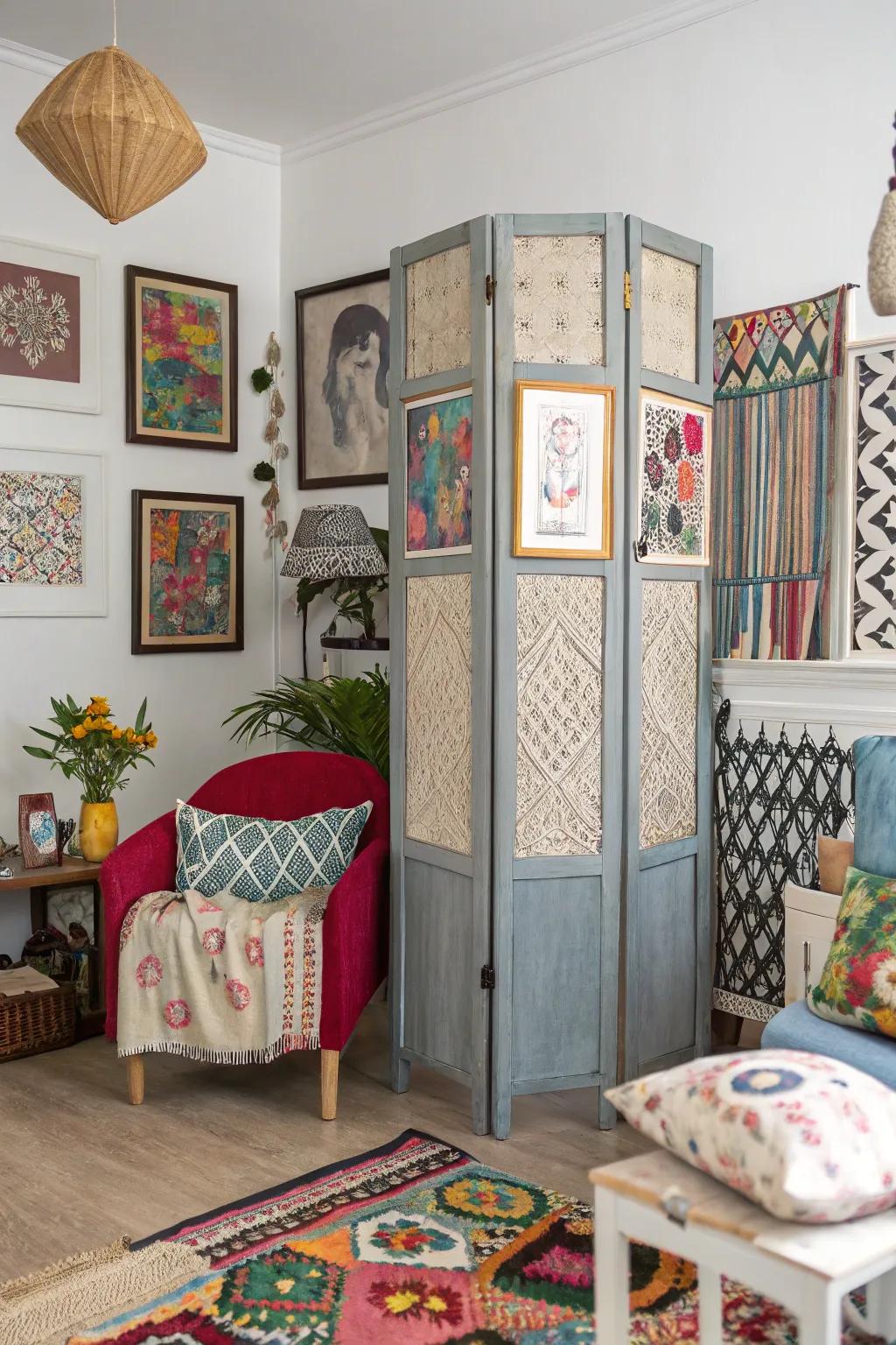 Eclectic partitions infuse individuality and artistic flair into your home's aesthetic.