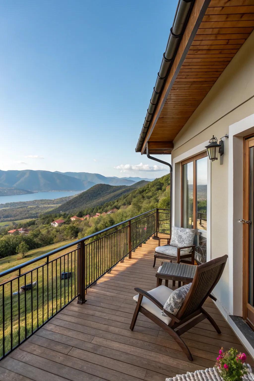 Wide windows and terraces offer impressive viewpoints.