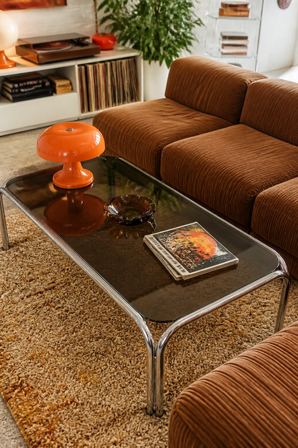 1970s Space-Age Material Mixes